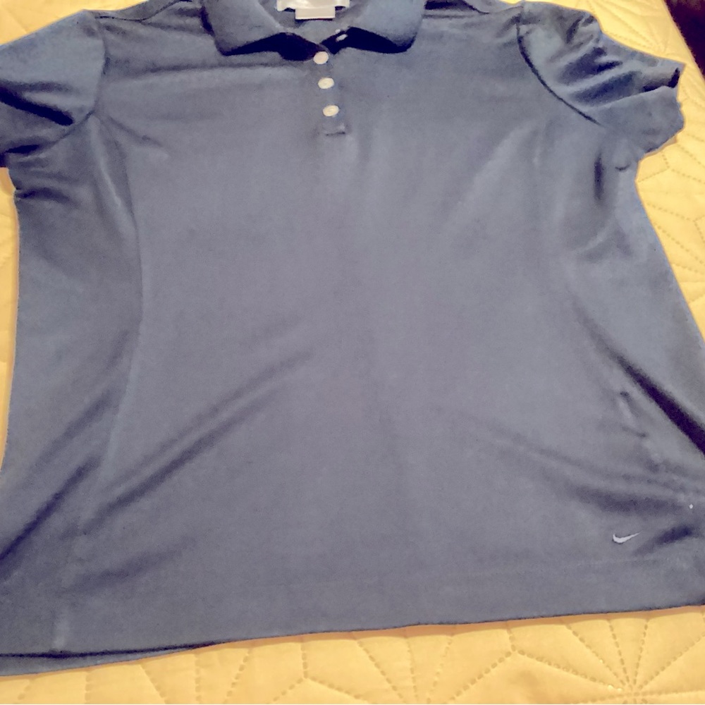 Nike active top